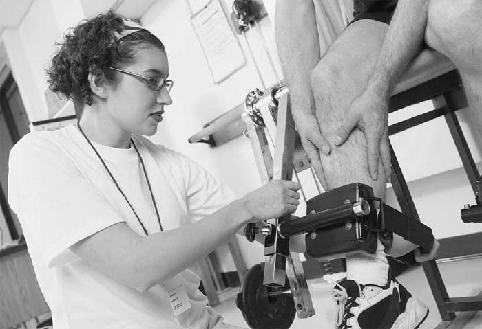 Sage Reference - Encyclopedia of Global Health - Leg Injuries and Disorders